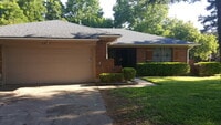 Building Photo - No App Fee. $500 Off 1st Months Rent with ...