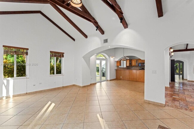 Building Photo - 7975 Sunset Dr