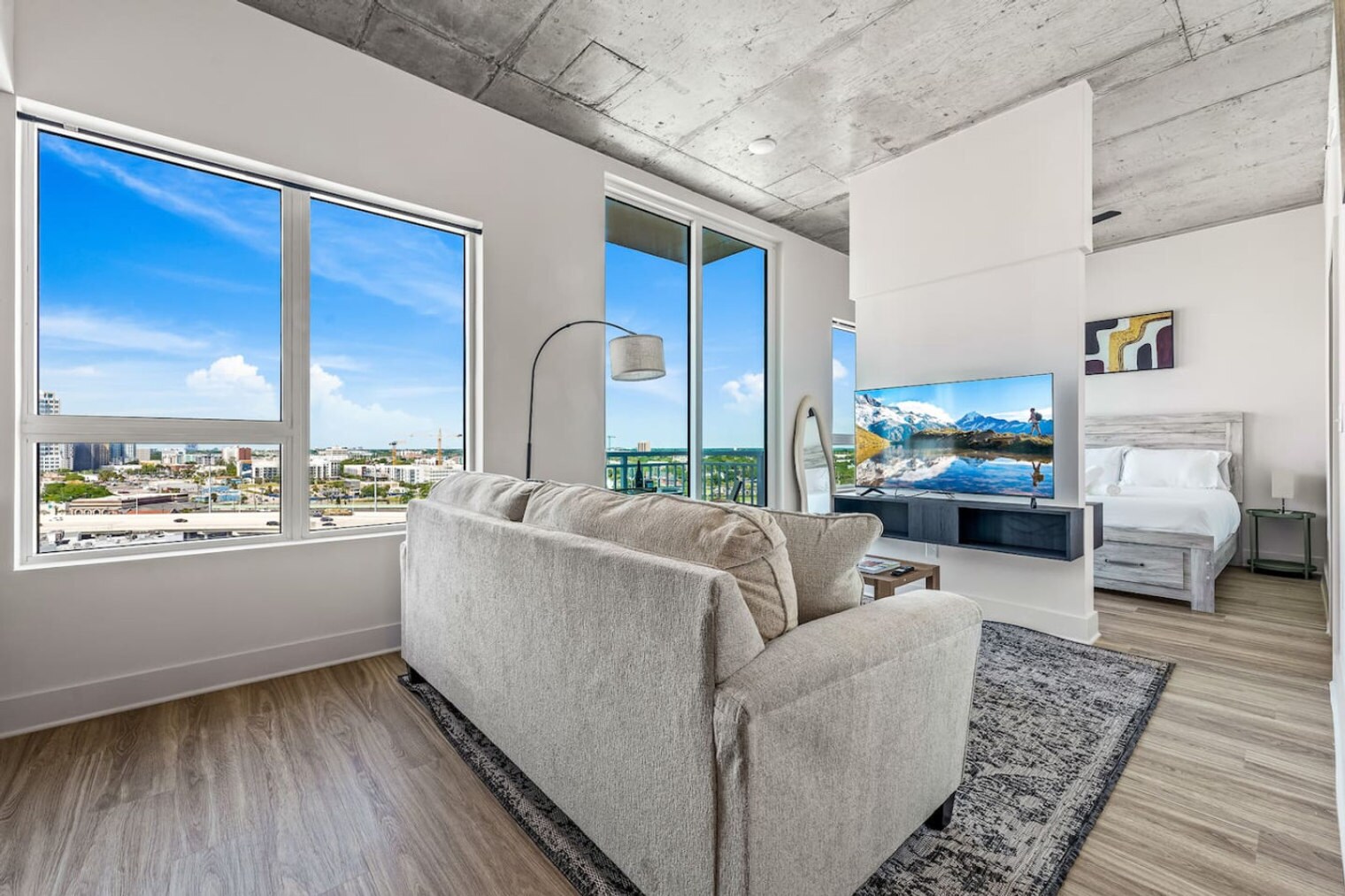 Building Photo - 617 N 12th St