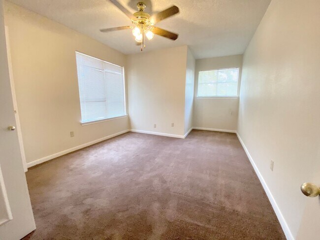 Building Photo - 14818 Chetland Pl Dr