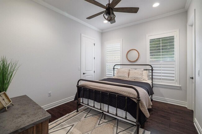 Building Photo - 308 Aldea Cove