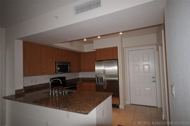Building Photo - 1830 Radius Dr