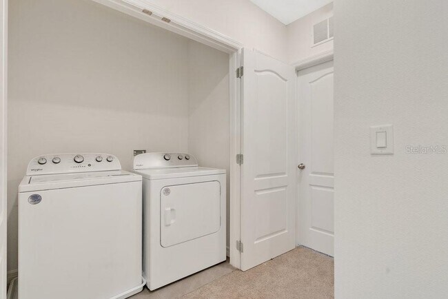 Building Photo - 1149 Blue Jay Dr