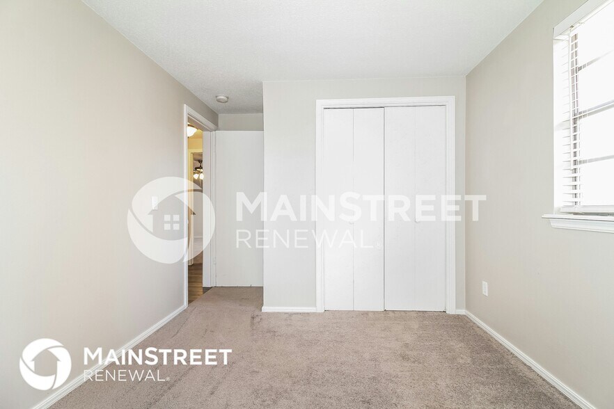 Building Photo - 3709 Chetwood Dr