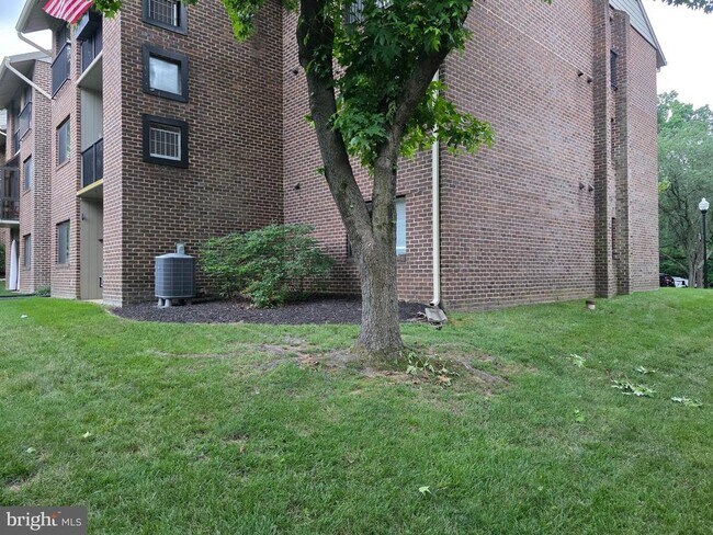 Building Photo - 1231 Gemini Dr