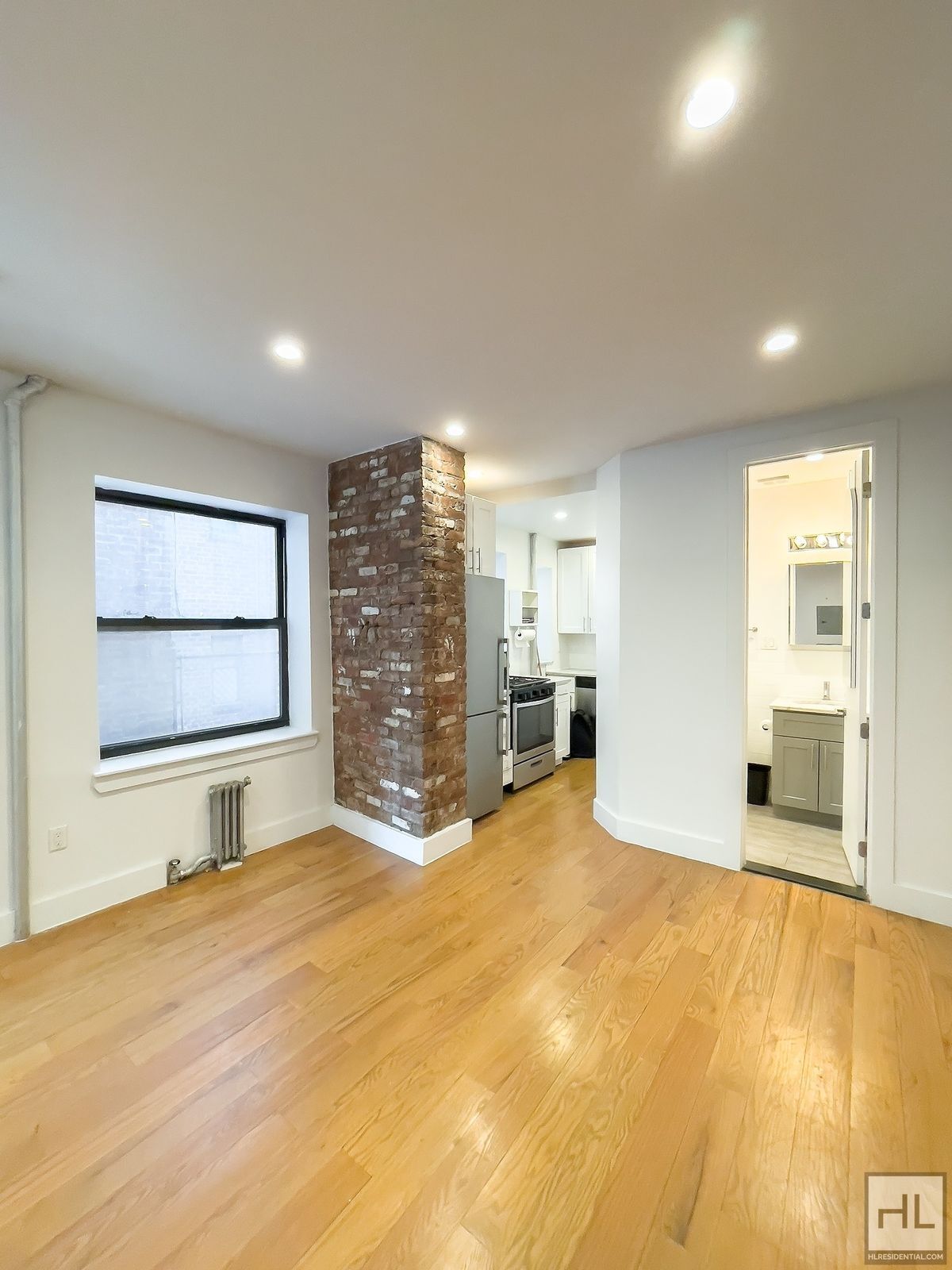 Building Photo - Renovated 2-Bedroom with Private Backyard + 1,500 Sq Ft Recreation Space | Fort Greene