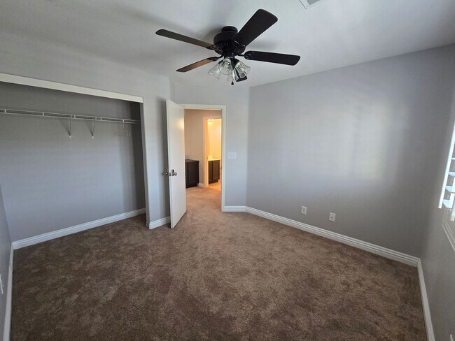 Building Photo - A Fabulous 3 Bedroom Home in South West Las Vegas