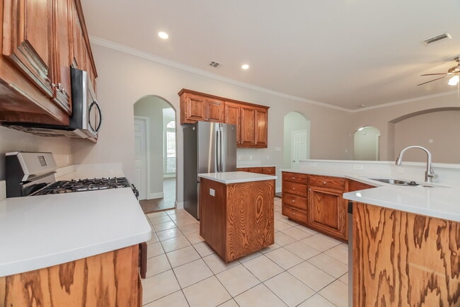 Building Photo - 1301 Maverick Ln