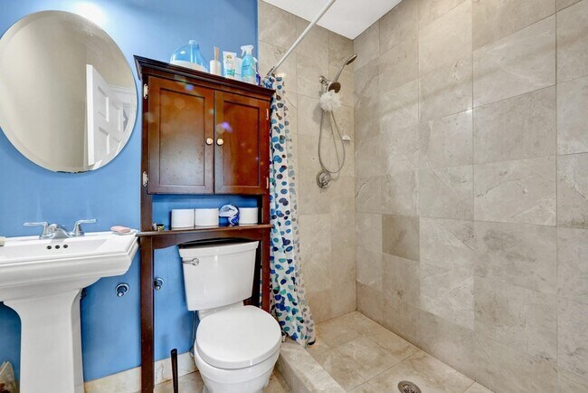 Building Photo - 283 Western Ave