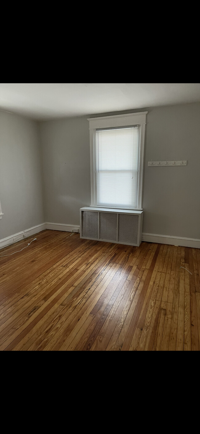 Bedroom - 1025 Shelmire Ave