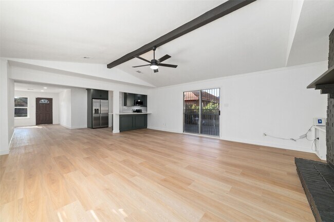 Building Photo - 419 Bellmar Dr