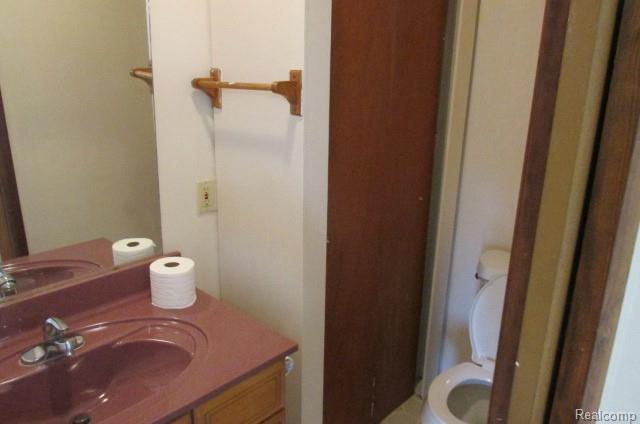 Building Photo - 8344 Ellis Rd