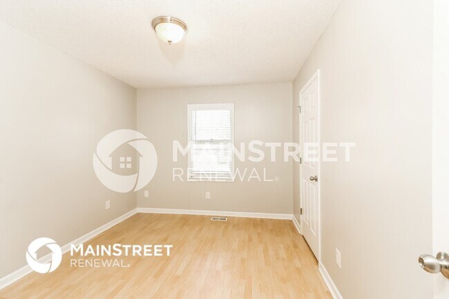 Building Photo - 23 Silverthorne Dr