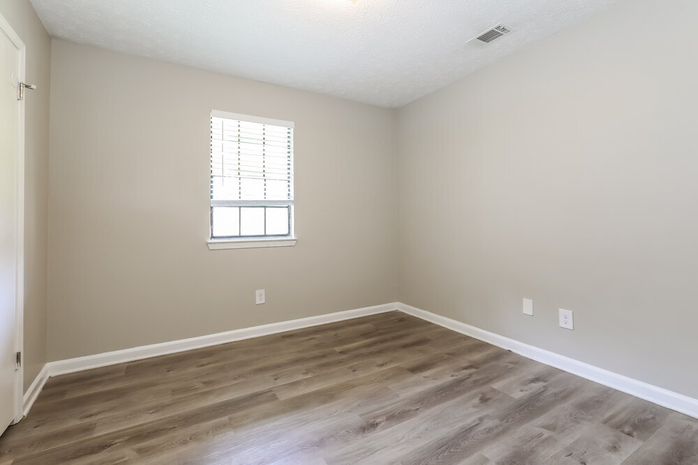 Building Photo - 527 Brookfield Way