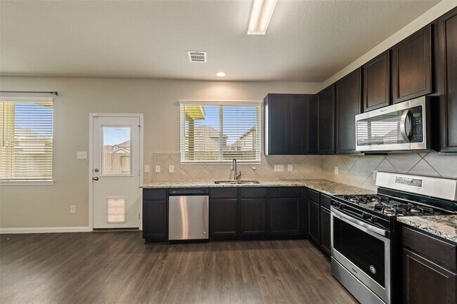 Building Photo - 3580 Cannon Dr