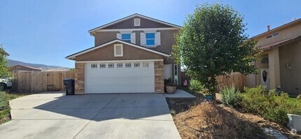 Building Photo - 450 Sherwood Pl