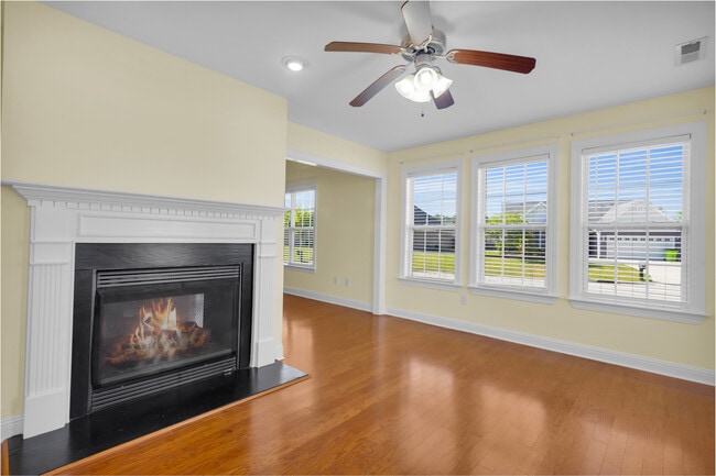 Building Photo - 201 Quincy Ct