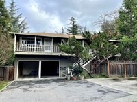 Building Photo - Charming Downtown Los Gatos – Remodeled 1 BR with Private Yard!