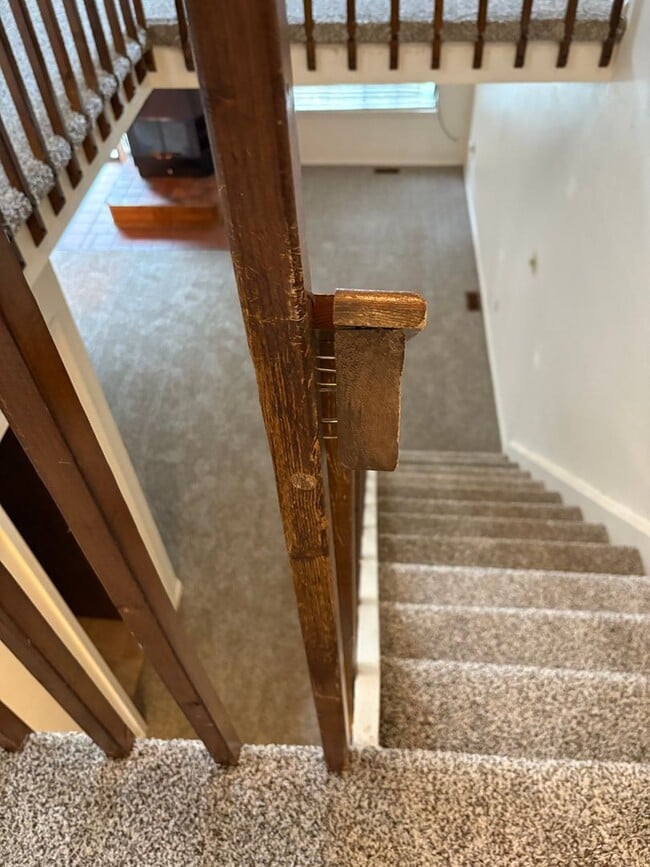 Building Photo - 2 Bedroom with a Wood Burning Stove