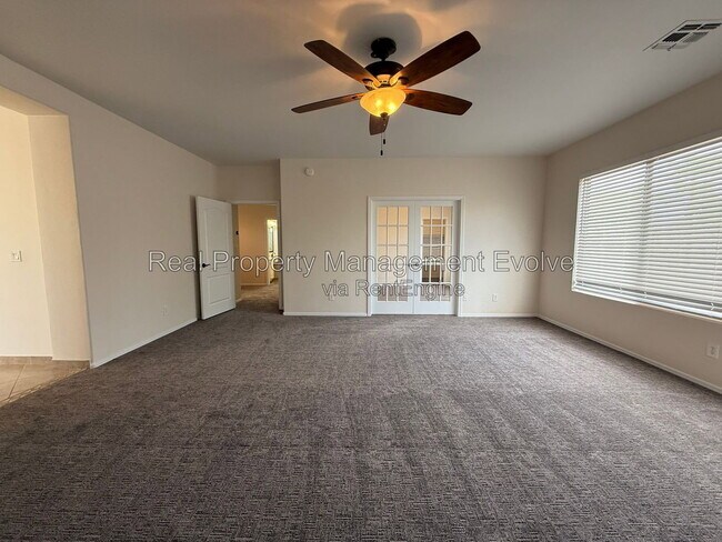Building Photo - 1234 W Remington Dr