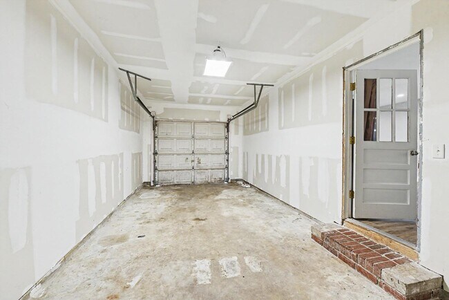 Building Photo - 106 Rahway Rd