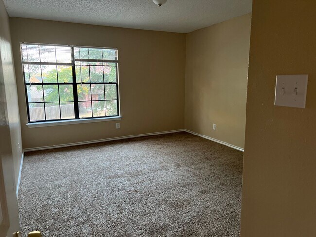 Building Photo - 7714 Red River Bay