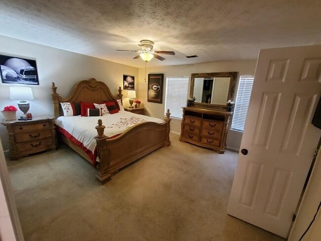 Building Photo - 2951 Lexington Trace Dr