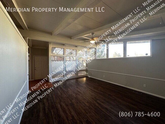 Building Photo - 2003 32nd-A