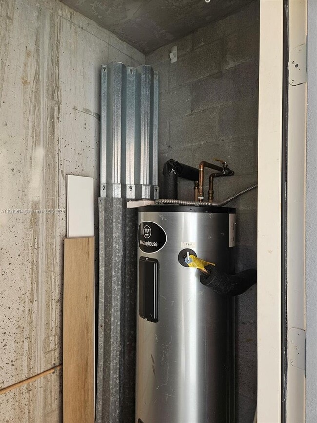 Building Photo - 3192 SW 50th St