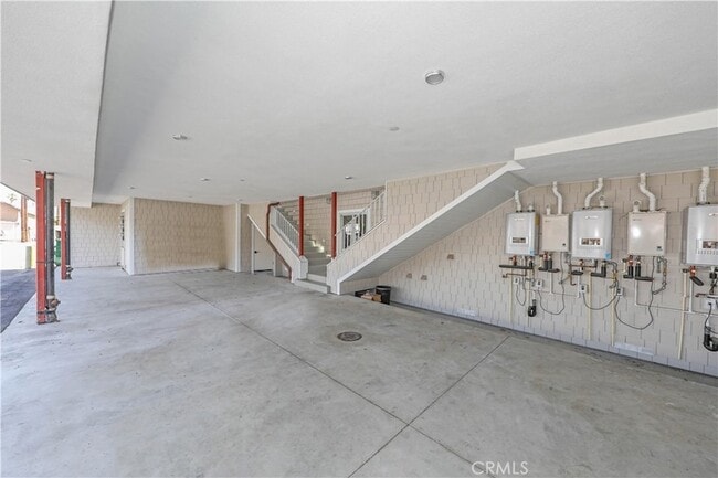 Building Photo - 376 Cliff Dr