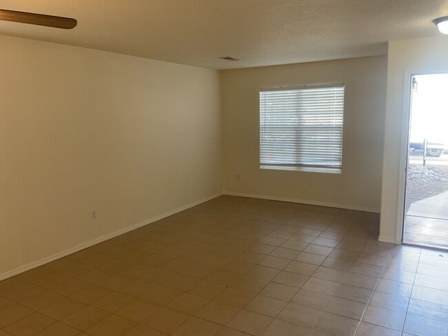 Building Photo - 1452 Penasco Rd NE