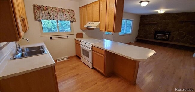 Building Photo - 1512 S Yank St