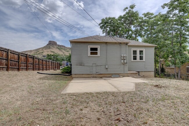 Building Photo - 1902 Washington Ave