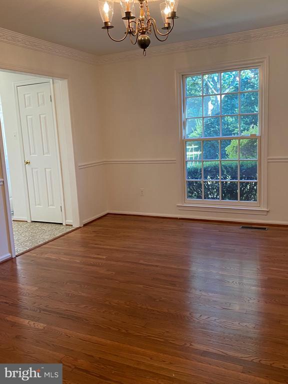 Building Photo - 6502 Sunny Hill Ct