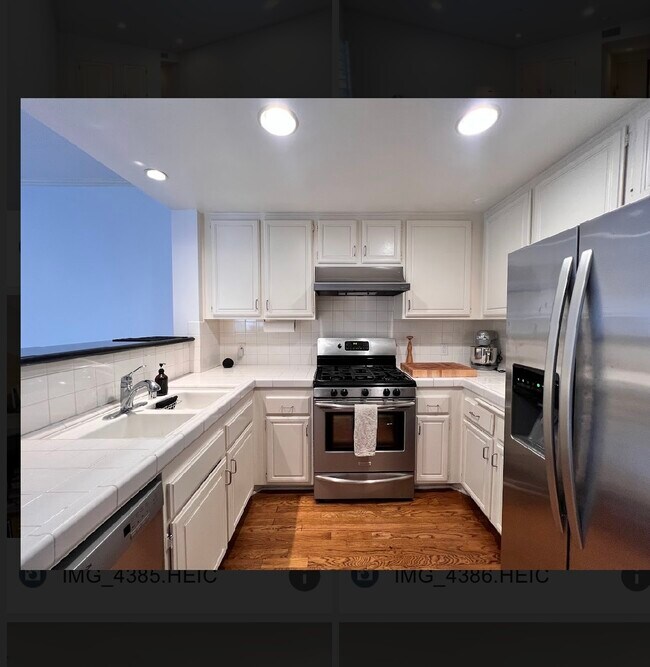 Building Photo - 325 S Swall Dr