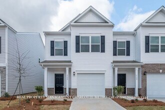 Building Photo - Modern Brand-New Built 3BR Townhome Near Uptown