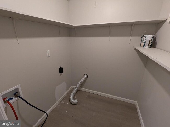 Building Photo - 523 E Patapsco Ave