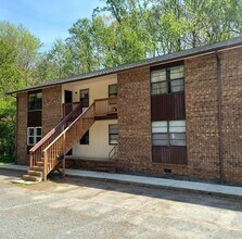 Building Photo - 427 S Main St