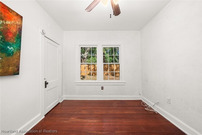 Building Photo - 412 Rose Ave