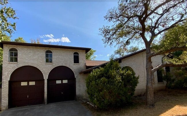 Building Photo - 1311 Cardinal Hill Dr