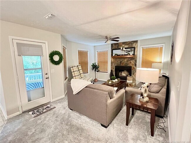 Building Photo - 6792 Willowbrook Dr