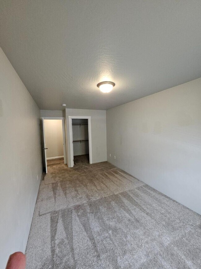 Building Photo - 141 Rivers Edge Ct