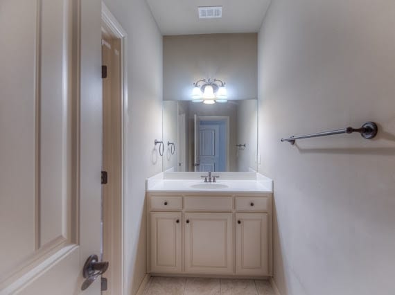 Building Photo - 8680 East 105th Ct S