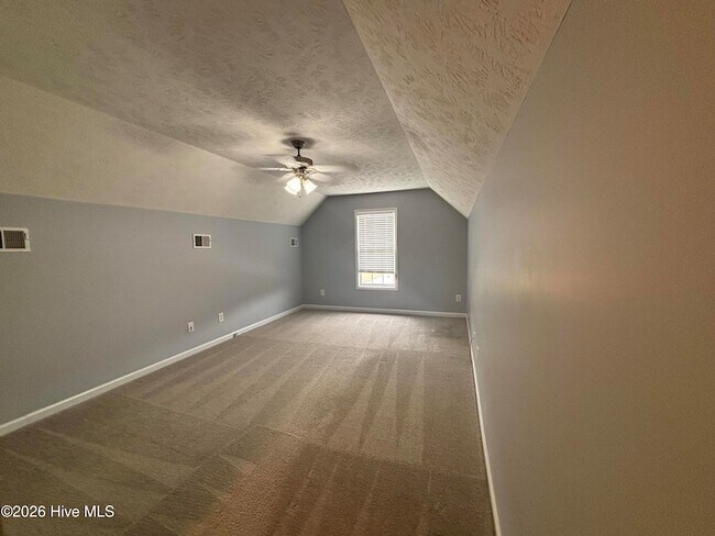 Building Photo - 376 Eastfield Dr