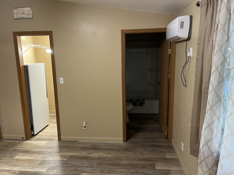 Building Photo - 1652 Barney Bass Rd