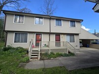 Building Photo - 1707 Dexter Ave