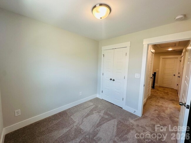 Building Photo - 5633 Stafford Rd