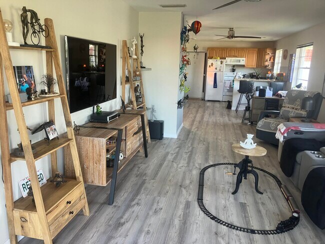 Primary Photo - 2600 SE Ocean Blvd