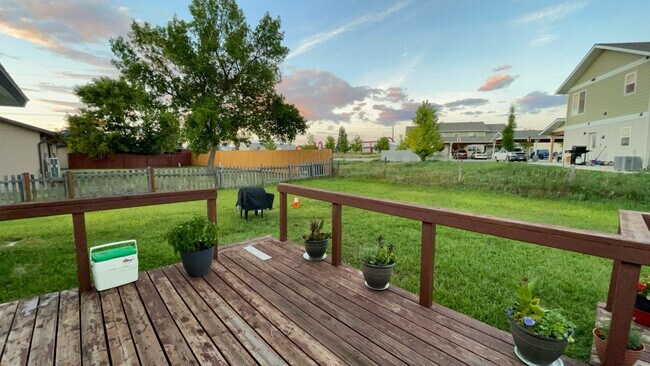 Building Photo - 108 Winslett Ave