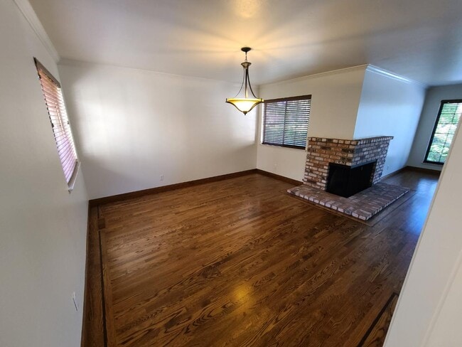 Building Photo - 717 Melissa Ct